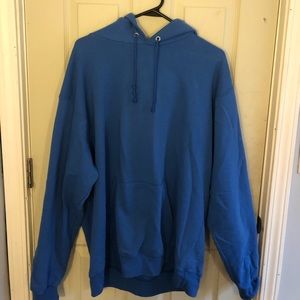 oversized sweatshirt